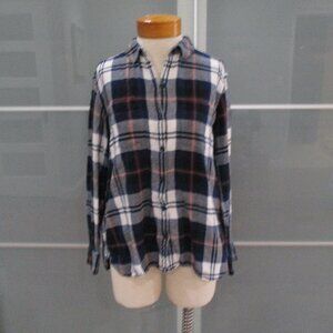 Woolrich Flannel Long Sleeve Button Down Shirt